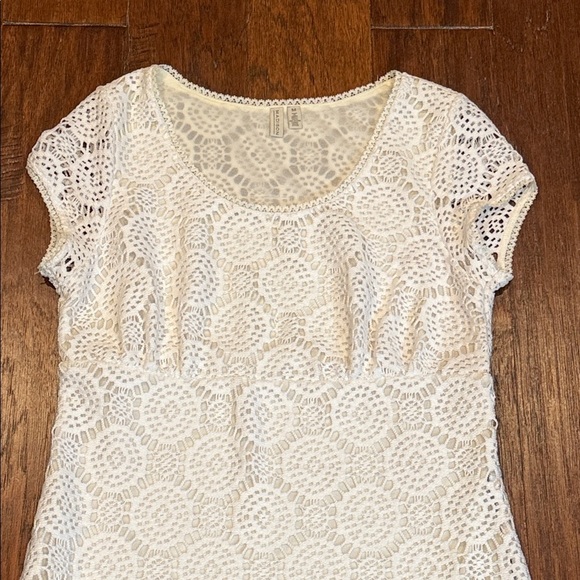 Medium Madison White Lace with Cream Colored Underlining Lace Dress - Picture 3 of 8